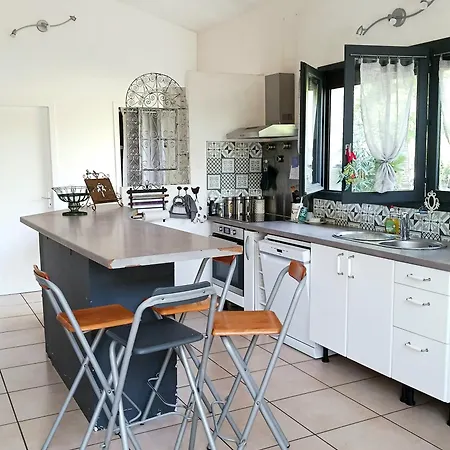 Holiday home Chez Nathou *